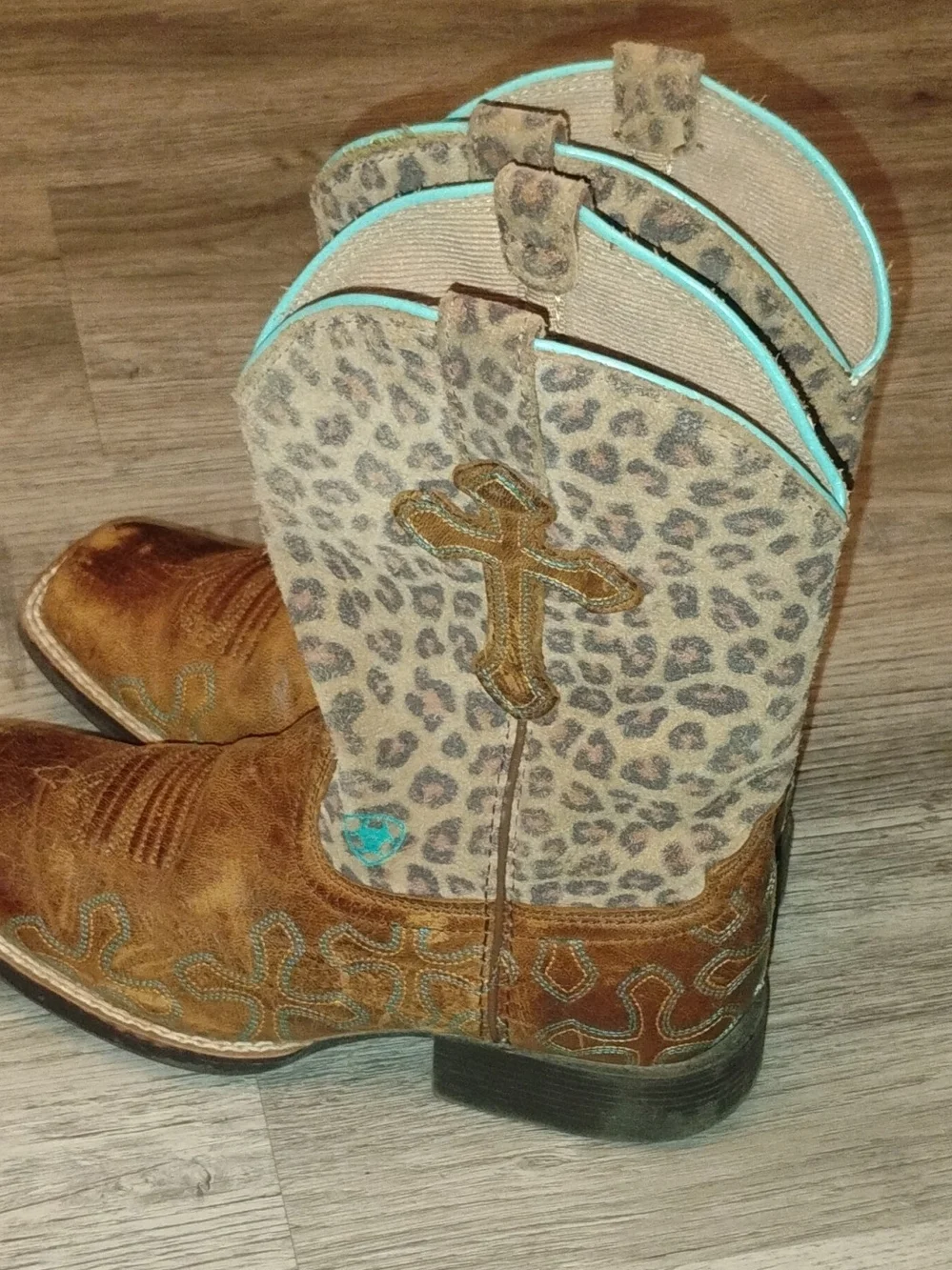 Ariat brown leather